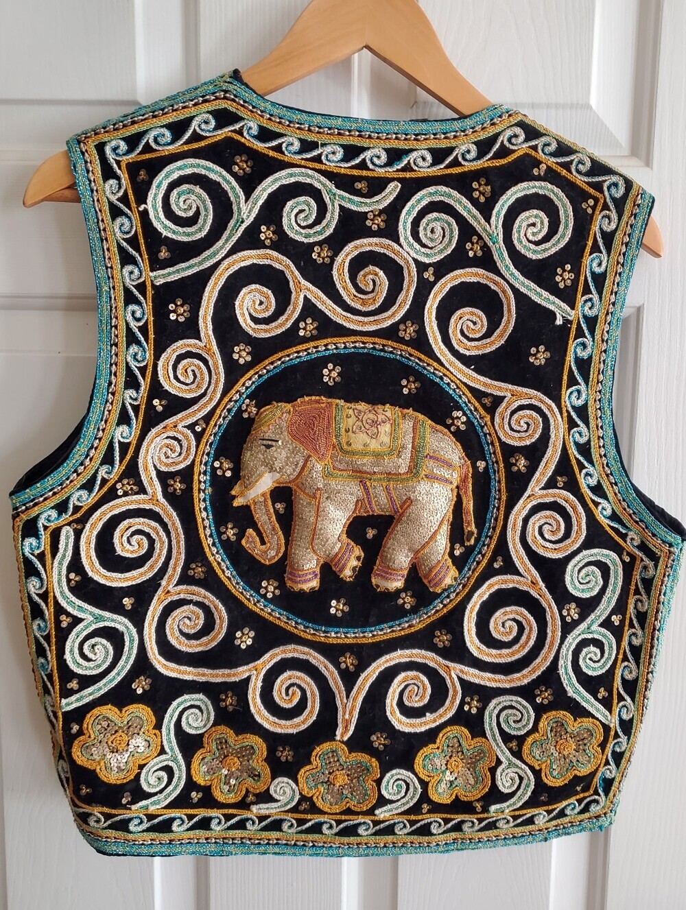 Carol Horn Vintage Bohemian Kalaga‎ Burmese Sequin Elephant Vest - Picture 9 of 10